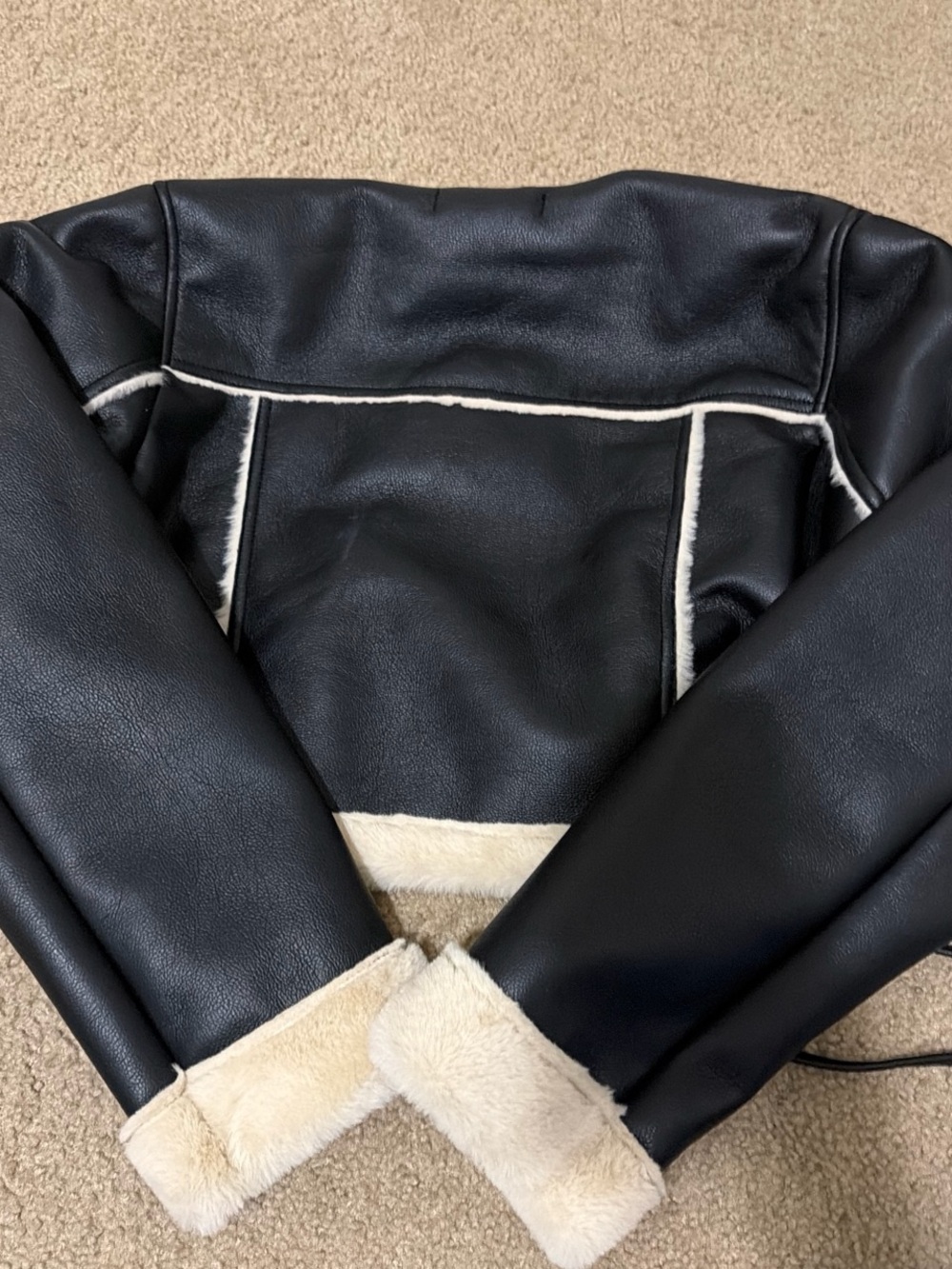 Forever 21 Black Faux Leather Jacket with Cream Faux-Shearling - Picture 2 of 3